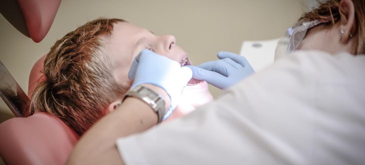 Soins dentaires : ce qu’il faut savoir sur la pose d’implant dentaire en Turquie